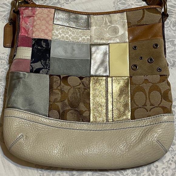 🌵COACH Patchwork Leather, Suede, Fabric Crossbody - Picture 4 of 9